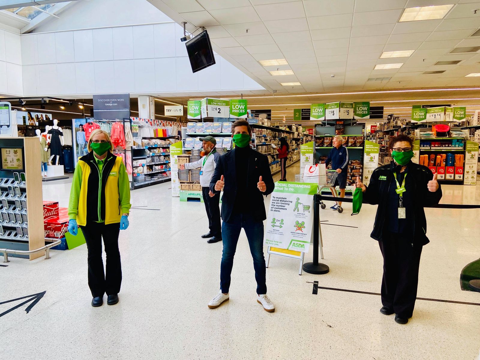 Owen Scott donate PPE to supermarket staff