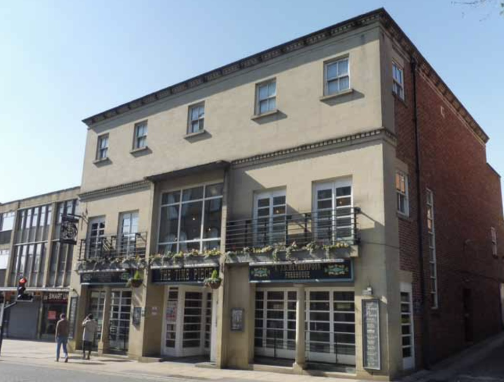 Dewsbury former Wetherspoons to go up for auction