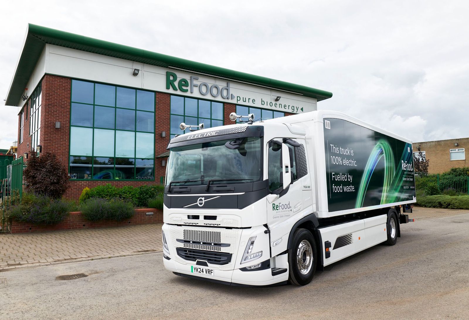 Local business powers electric truck with self-generated renewable energy