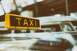 How to set up and grow your taxi business