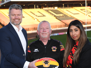 Aon unveiled as new Bradford Bulls sponsor