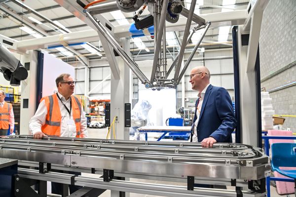 Wakefield automation specialist welcomes VIP delegation