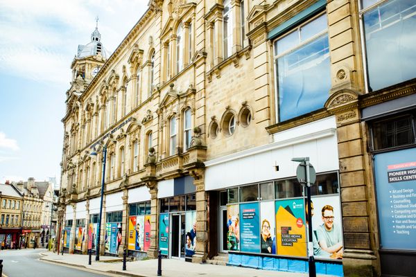 Kirklees College to pioneer Higher Education in West Yorkshire