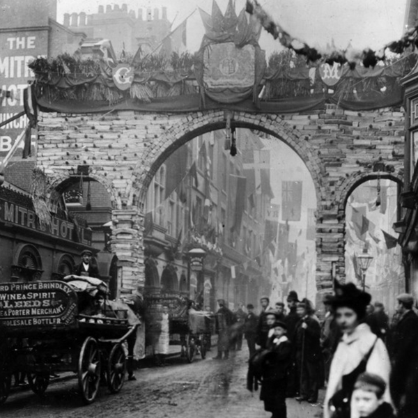 Photo flashback: Leeds uses its loaf