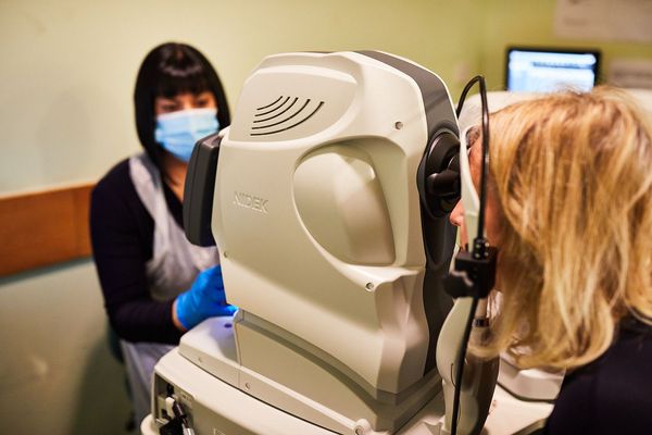 Selby optician invests £45,000 into 3D eye scanning equipment