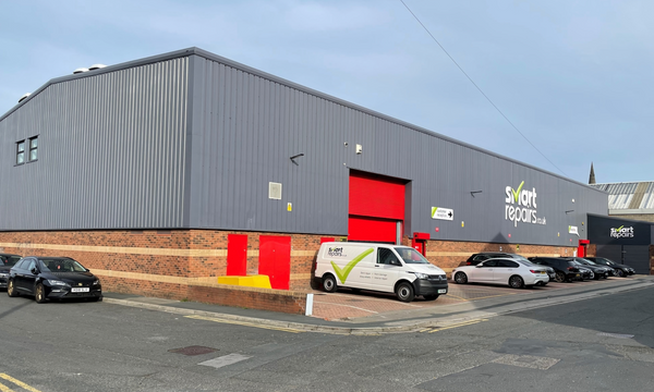 Smart move for cosmetic vehicle repairer