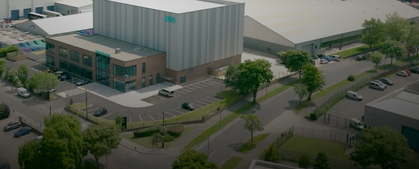 MKI Miyuki Zoku pioneer the use of AI and virtual environments for their SS24 campaign