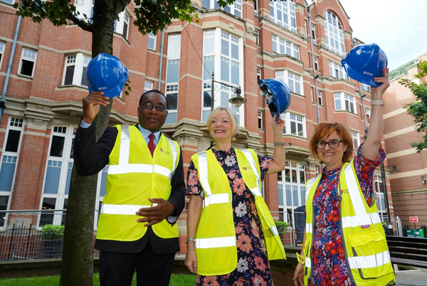 Mayor of West Yorkshire visits Leeds Trinity University’s new City Campus